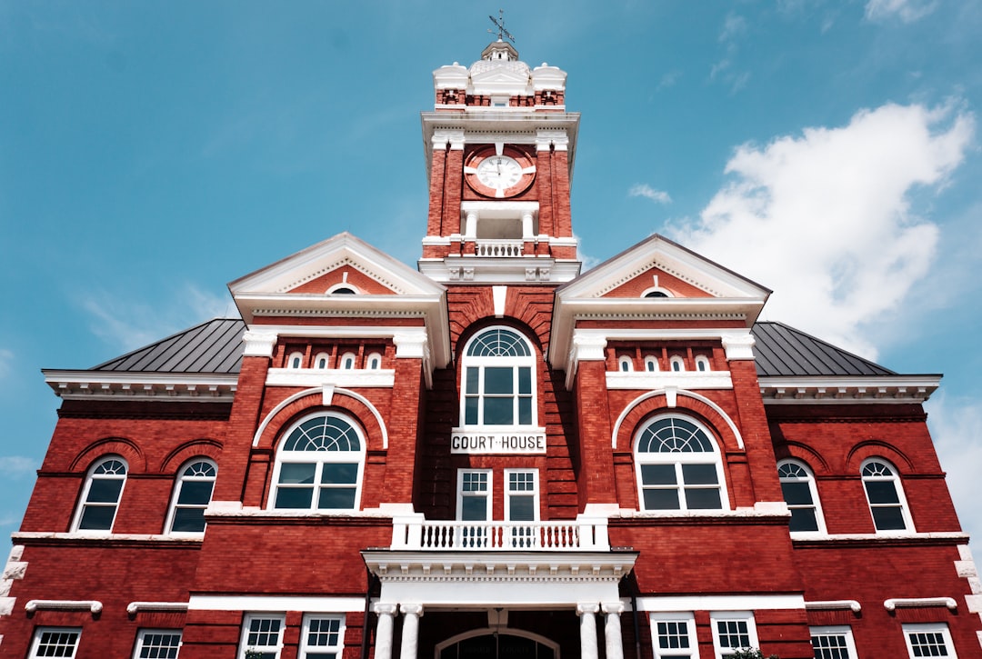 Photo Courthouse